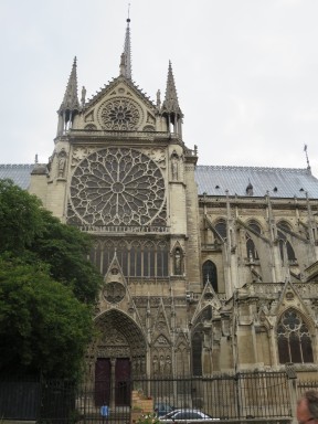 Paris: Notre-Dame.
