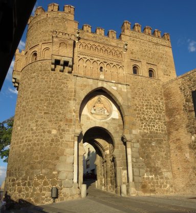 Toledo: Puerta del Sol, city gate.